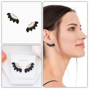 Stella & Dot Feather studs black/gold